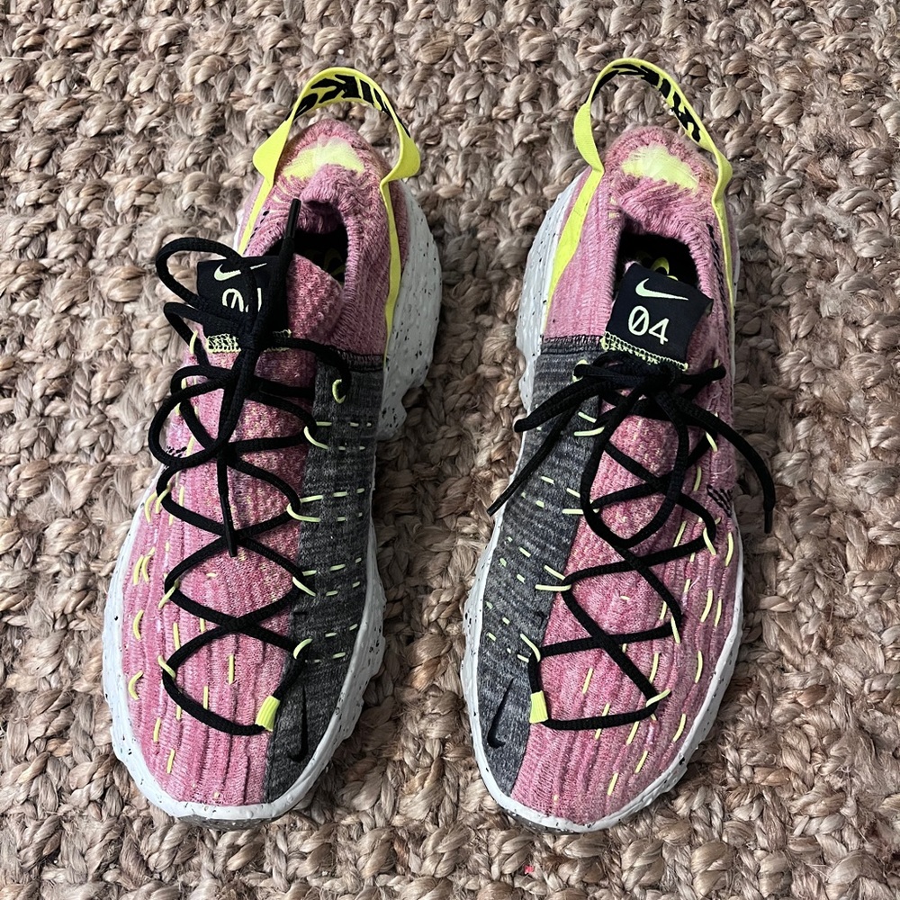 Nike Space Hippie 04 Sneakers Light Arctic Pink - Like New! Men’s 9 / Euro 40.5